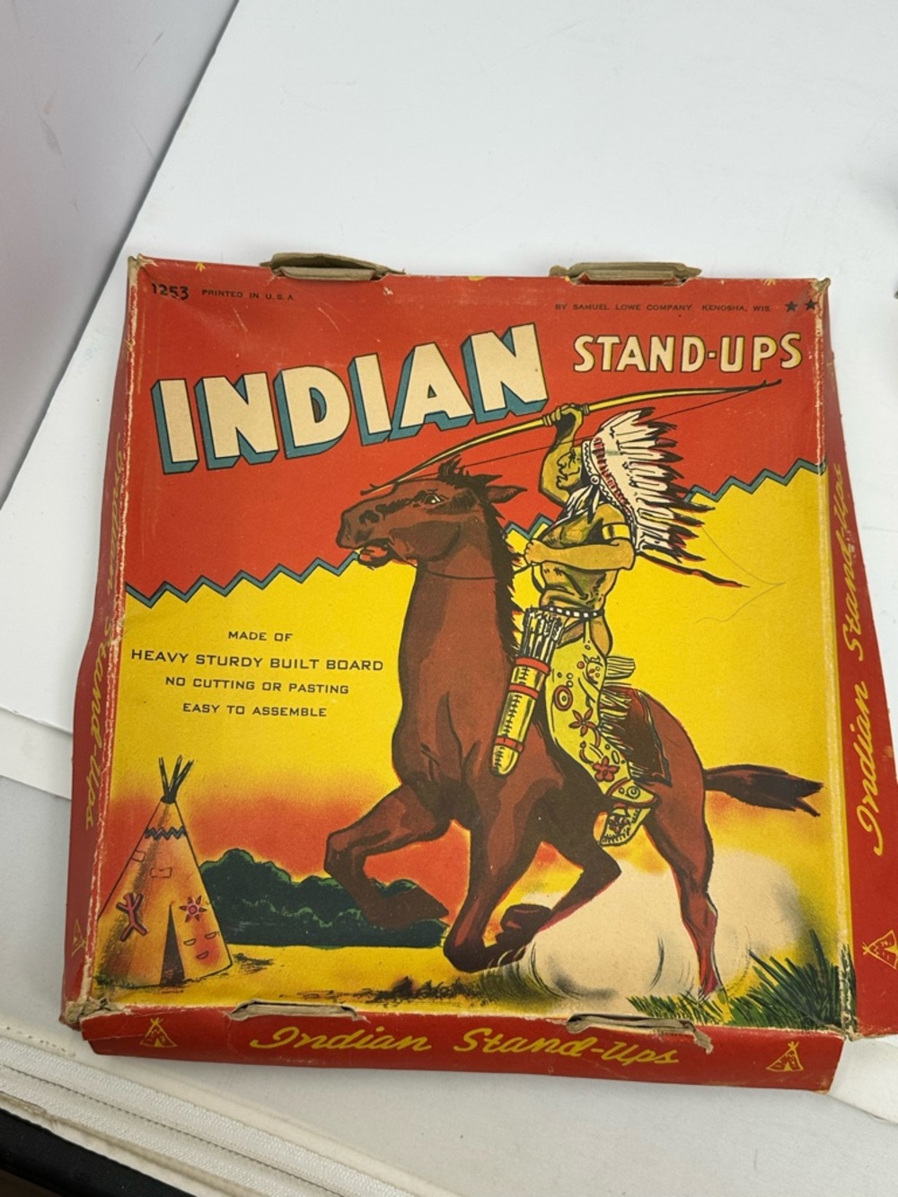 Vintage 1940’s INDIAN STAND-UPS Samuel Lowe Company box w/ wear B4 Rare!!